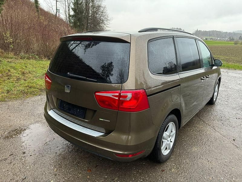 Gebraucht Seat Alhambra Reference 150 PS (110 kW) 2011 Van / Kleinbus