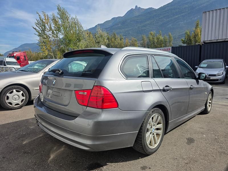 Gebraucht BMW 320 184 PS (135 kW) 2010 Kombi