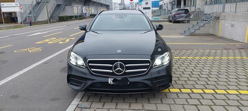 Gebraucht 2019 Mercedes E220 Avantgarde | CHF 16’800 (Fairer Preis) - Bild 1/4