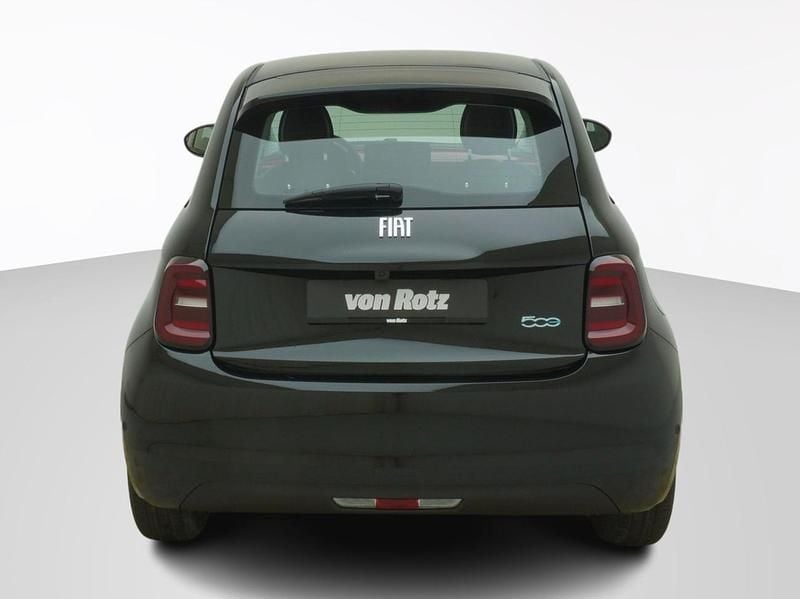 Neu Fiat 500e Red 86 kW (117 PS) 2026 Schwarz Limousine