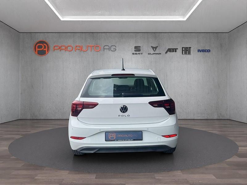 Gebraucht VW Polo Basis 95 PS (69 kW) 2023 Weiss Kleinwagen