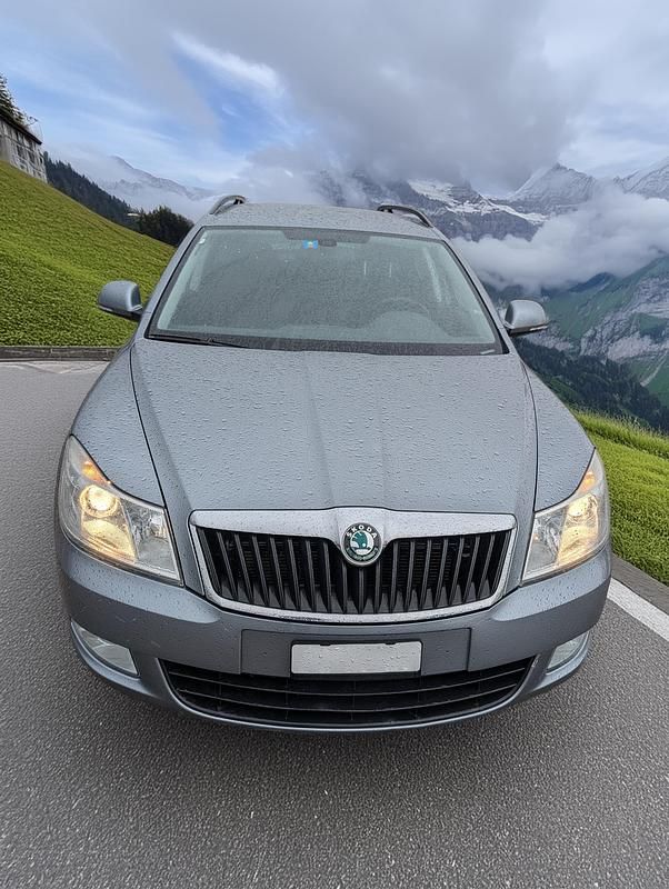 Gebraucht Skoda Octavia 140 PS (102 kW) 2013 Kombi