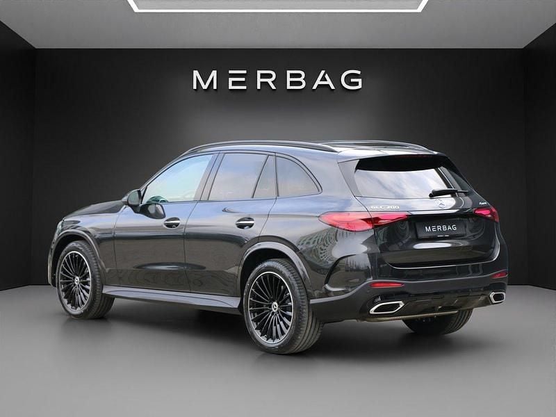 Gebraucht Mercedes GLC200 204 PS (150 kW) 2024 SUV