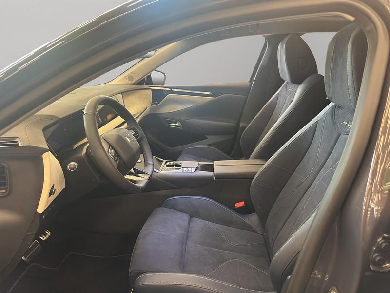 Neu DS Automobiles DS4 145 PS (106 kW) 2025 Schwarz Kombi