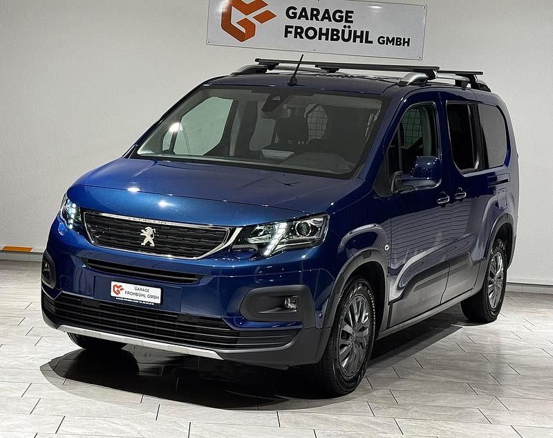 Blau Gebraucht 2020 Peugeot Rifter Allure Van / Kleinbus | CHF 22’900 (Etwas zu teuer) - Bild 1/4