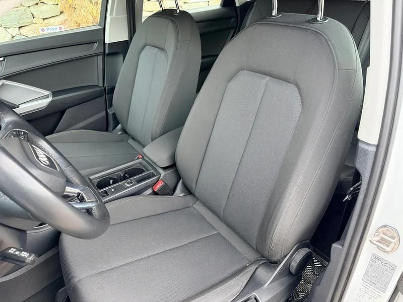 Gebraucht Audi Q3 Sportback Attraction 150 PS (110 kW) 2025 Weiss SUV