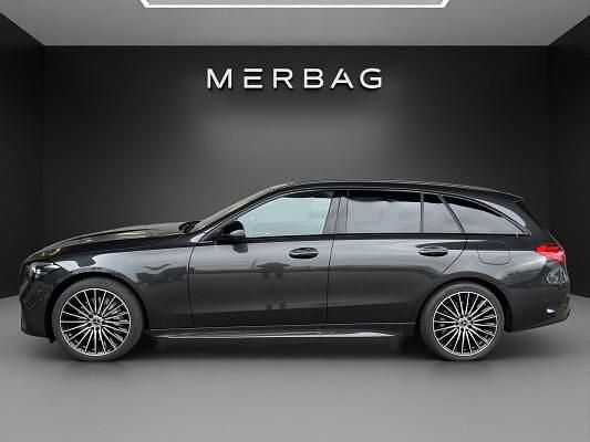 Neu Mercedes C300e 197 PS (144 kW) 2025 Grau Kombi