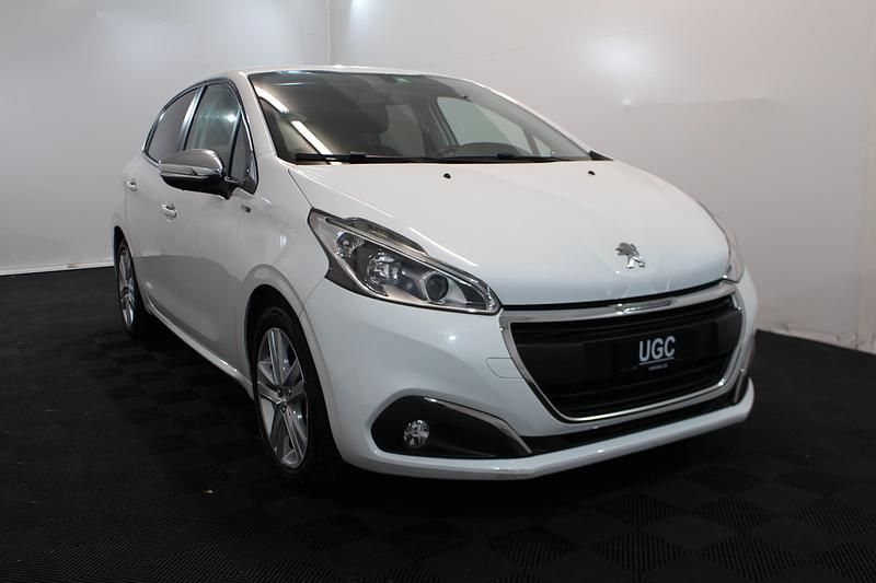 Gebraucht 2016 Peugeot 208 Style Kleinwagen | CHF 5’999 (Fairer Preis) - Bild 1/4