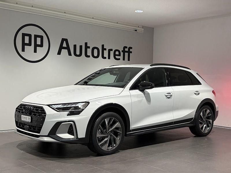 Neu Audi A3 Attraction 150 PS (110 kW) 2025 Weiss Limousine