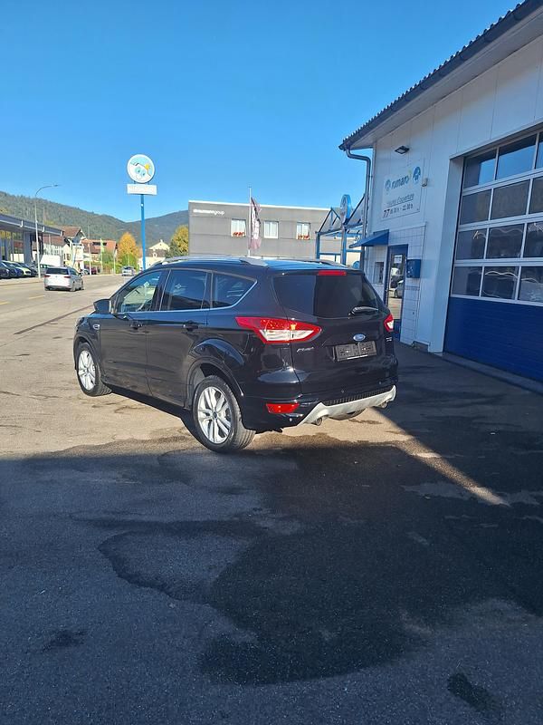 Gebraucht Ford Kuga Titanium 180 PS (132 kW) 2016 SUV