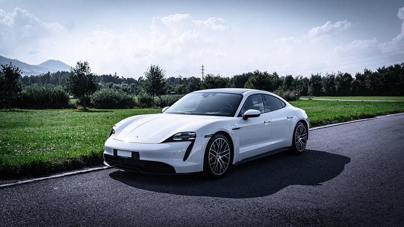 Gebraucht 2020 Porsche Taycan 4S Limousine | CHF 57’950 (Guter Preis) - Bild 1/4