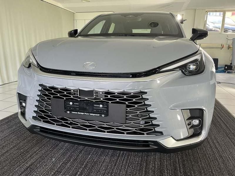 Gebraucht Lexus LBX 136 PS (100 kW) 2024 Grau SUV