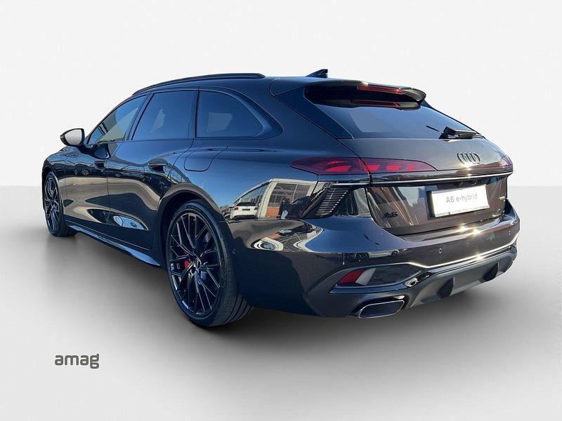 Neu Audi A6 Ambiente 367 PS (269 kW) 2025 Madeirabraun metallic Kombi