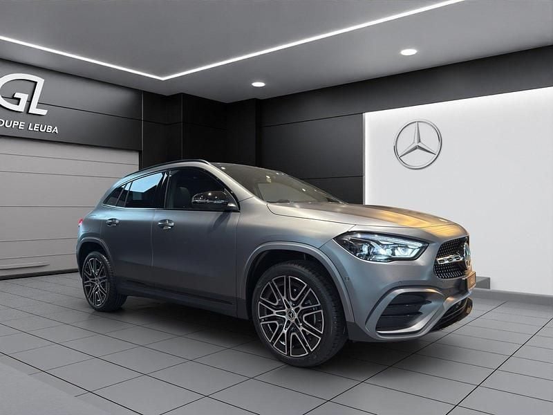 Neu Mercedes GLA250 217 PS (159 kW) 2026 Grau SUV