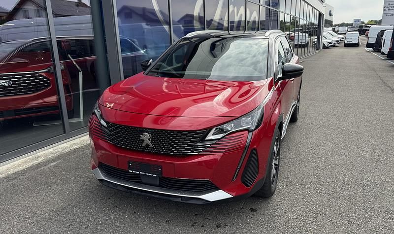 Rot Gebraucht 2022 Peugeot 5008 GT SUV | CHF 31’900 (Etwas zu teuer) - Bild 1/4