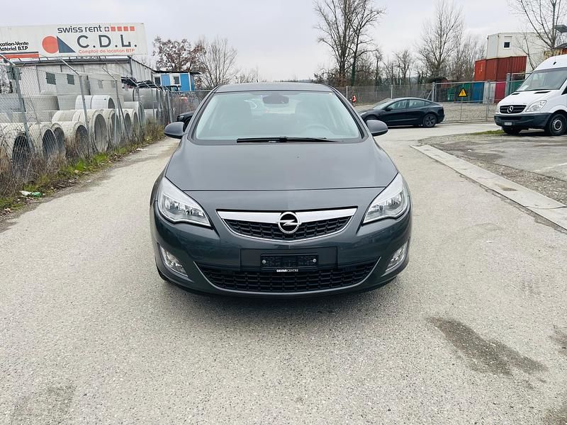 Gebraucht 2012 Opel Astra Cosmo | CHF 5’290 (Fairer Preis) - Bild 1/4