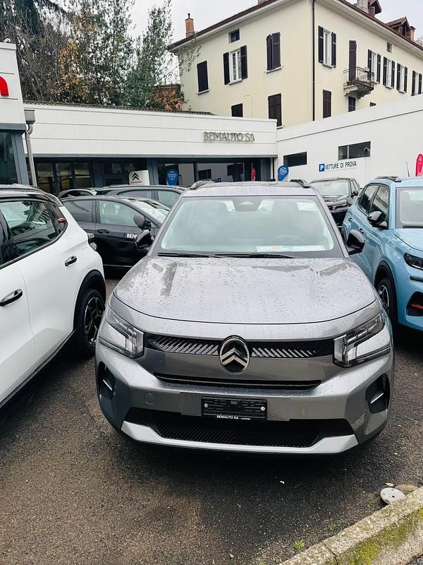 Neu Citroën C3 100 PS (73 kW) 2025 Grau Limousine