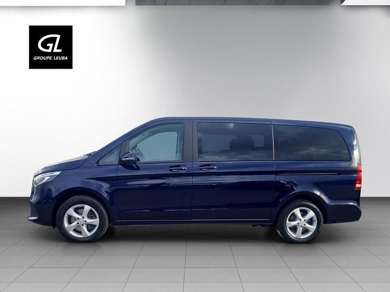 Gebraucht Mercedes V220 163 PS (119 kW) 2021 Blau Van / Kleinbus