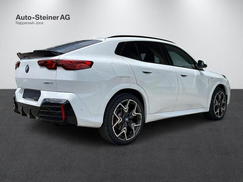 Gebraucht BMW iX2 M Sport 230 kW (313 PS) 2024 Weiss SUV