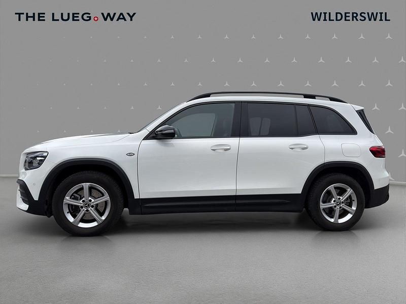 Gebraucht Mercedes GLB200 AMG line 163 PS (119 kW) 2023 Weiss SUV