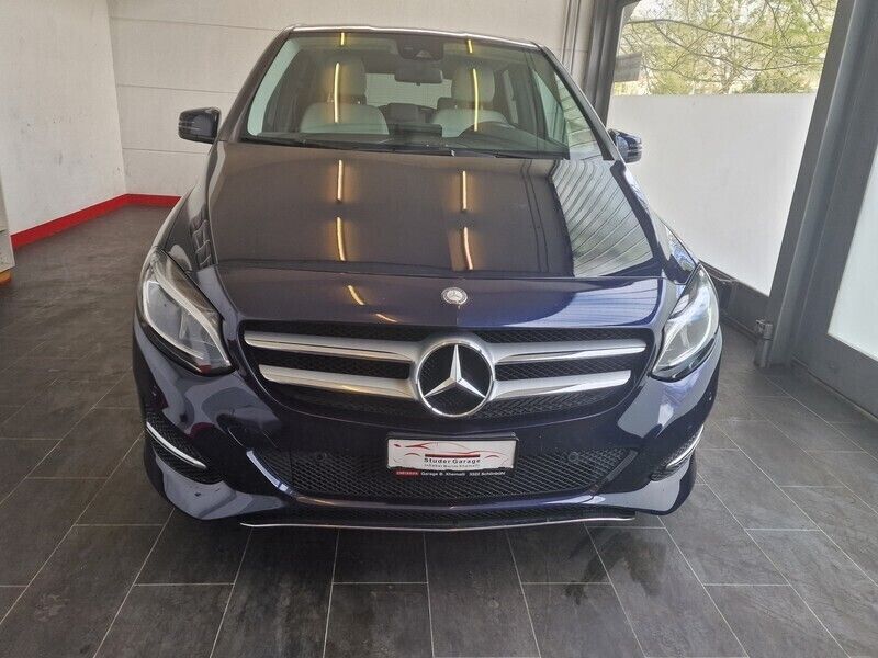 Gebraucht Mercedes B220 177 PS (130 kW) 2016 Van / Kleinbus