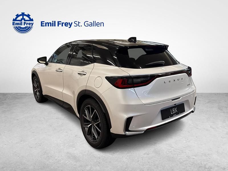 Neu Lexus LBX 136 PS (100 kW) 2026 Weiss SUV