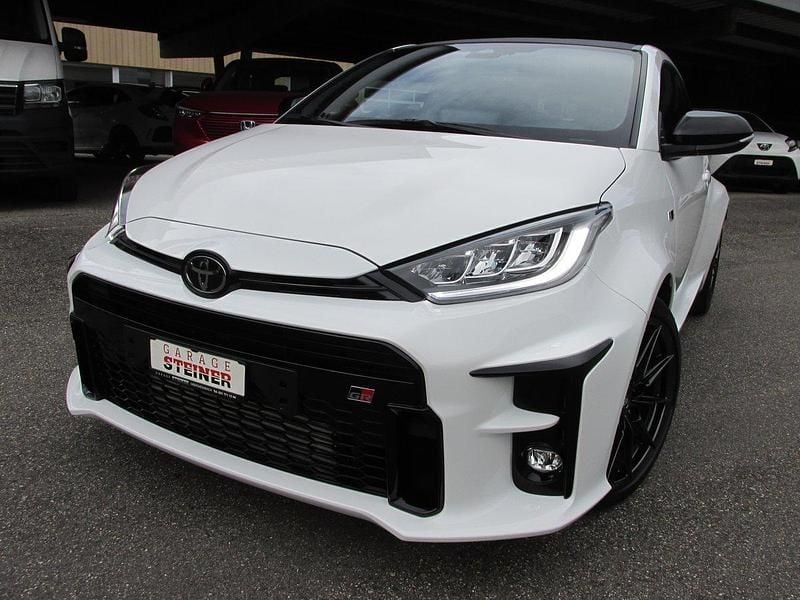 Gebraucht 2023 Toyota Yaris Sport Kleinwagen | CHF 37’600 (Fairer Preis) - Bild 1/4