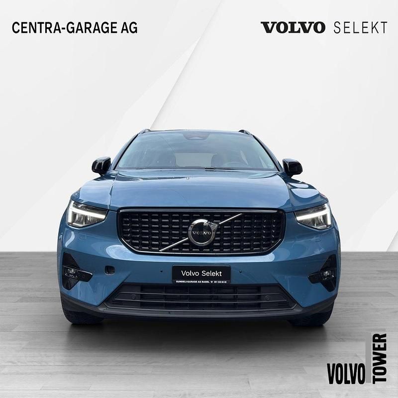 Gebraucht Volvo XC40 Plus 197 PS (144 kW) 2024 Blau SUV