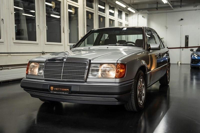 Gebraucht Mercedes E260 160 PS (117 kW) 1992 Limousine