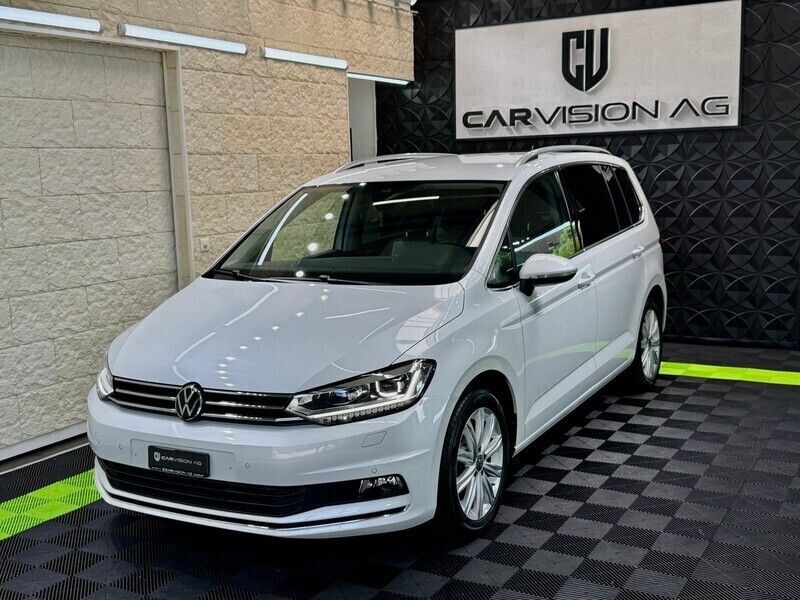 Gebraucht 2024 VW Touran Highline Van / Kleinbus | CHF 31’999 (Fairer Preis) - Bild 1/4