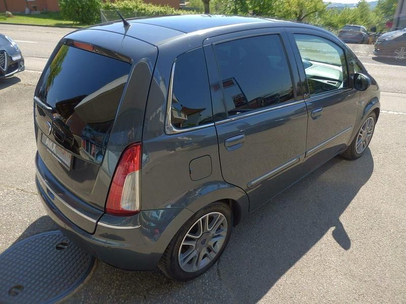 Gebraucht Lancia Musa 95 PS (69 kW) 2010 Van / Kleinbus