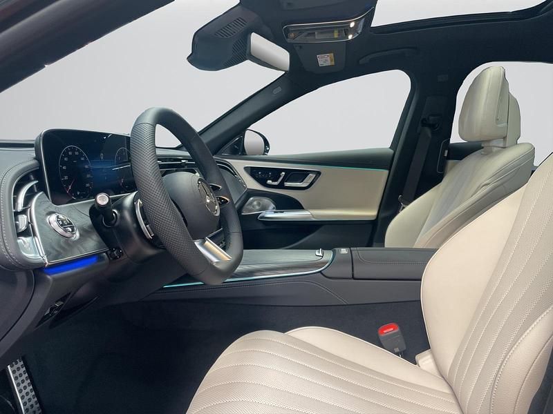 Neu Mercedes E220 AMG line 220 PS (161 kW) 2025 Grau Limousine