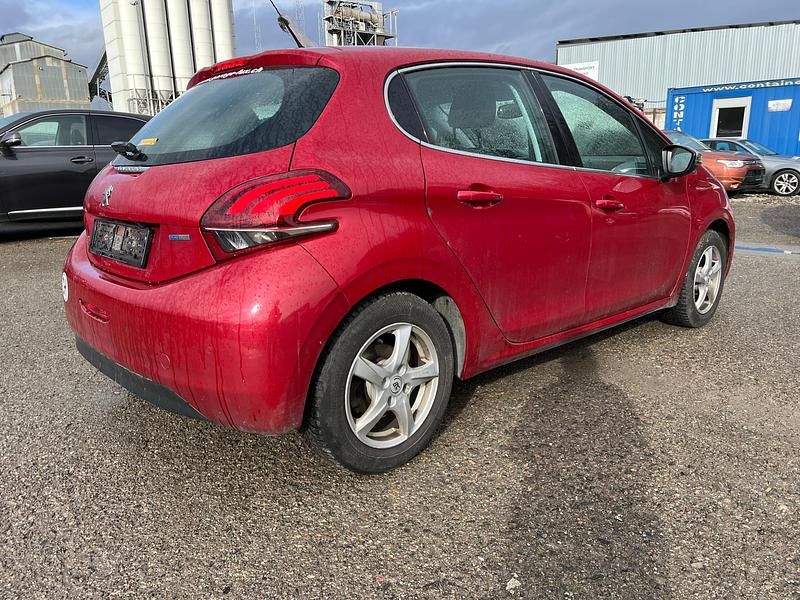 Gebraucht Peugeot 208 Active 110 PS (80 kW) 2017 Kleinwagen