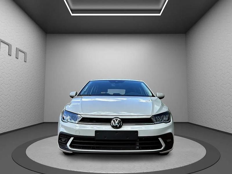 Neu VW Polo Life 95 PS (69 kW) 2025 Gray Limousine