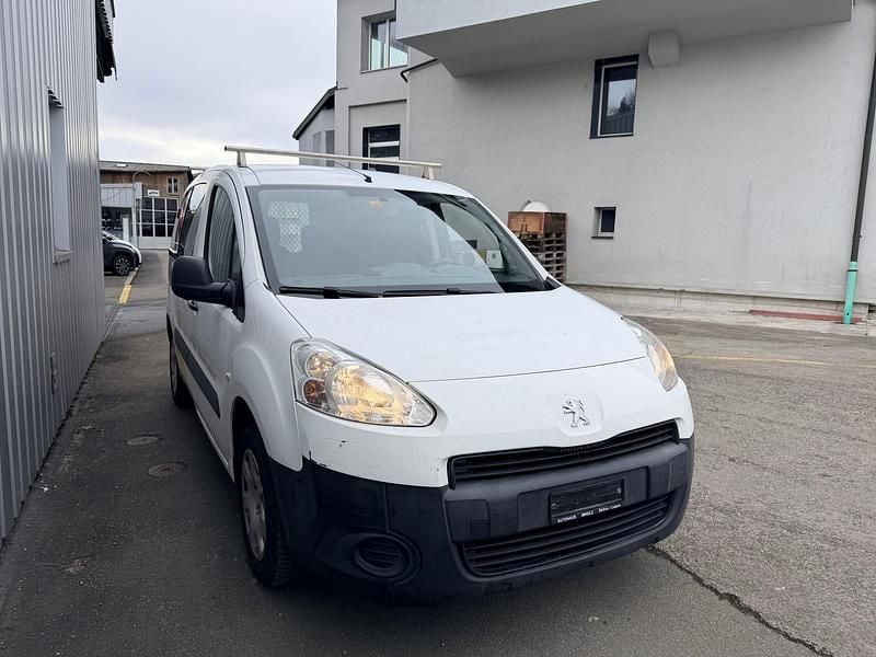 Gebraucht Peugeot Partner Active 92 PS (67 kW) 2014