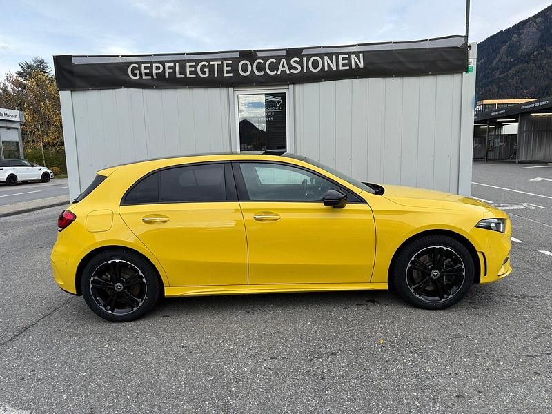 Gebraucht Mercedes A250 AMG line 218 PS (160 kW) 2022 Limousine