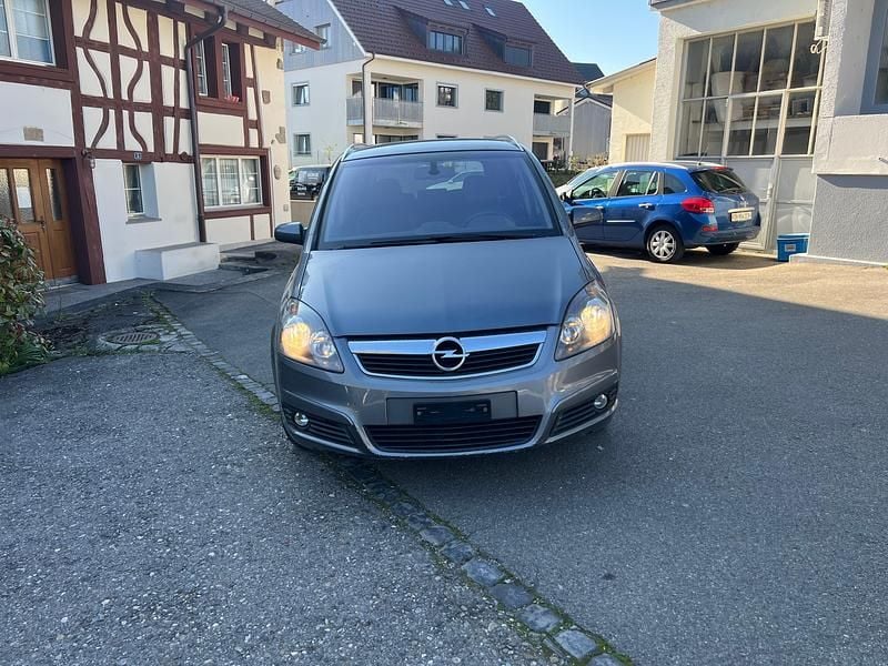 Gebraucht Opel Zafira Enjoy 150 PS (110 kW) 2007 Van / Kleinbus