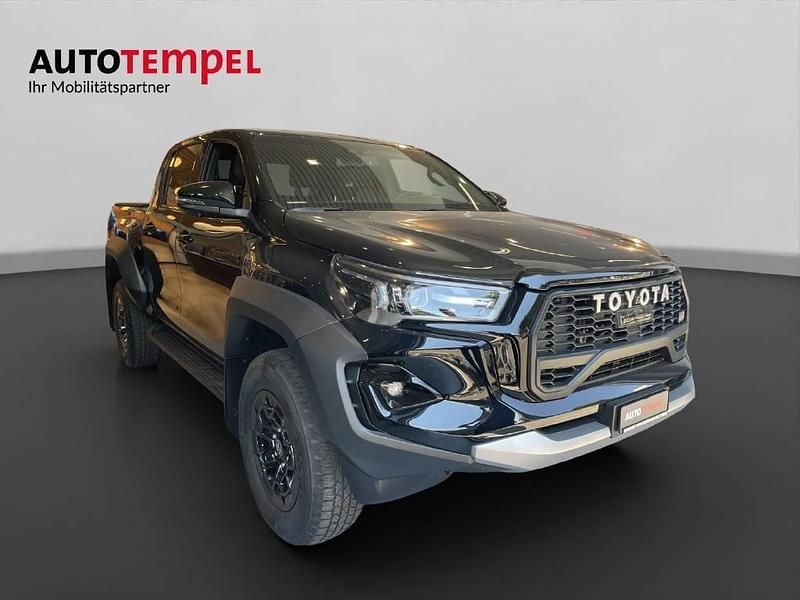 Neu Toyota HiLux Sport 230 PS (169 kW) 2025 Abholung