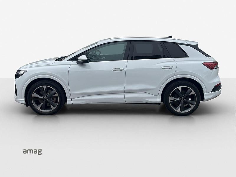 Gebraucht Audi Q4 e-tron Basis 219 kW (299 PS) 2022 Gletscherweiss metallic SUV