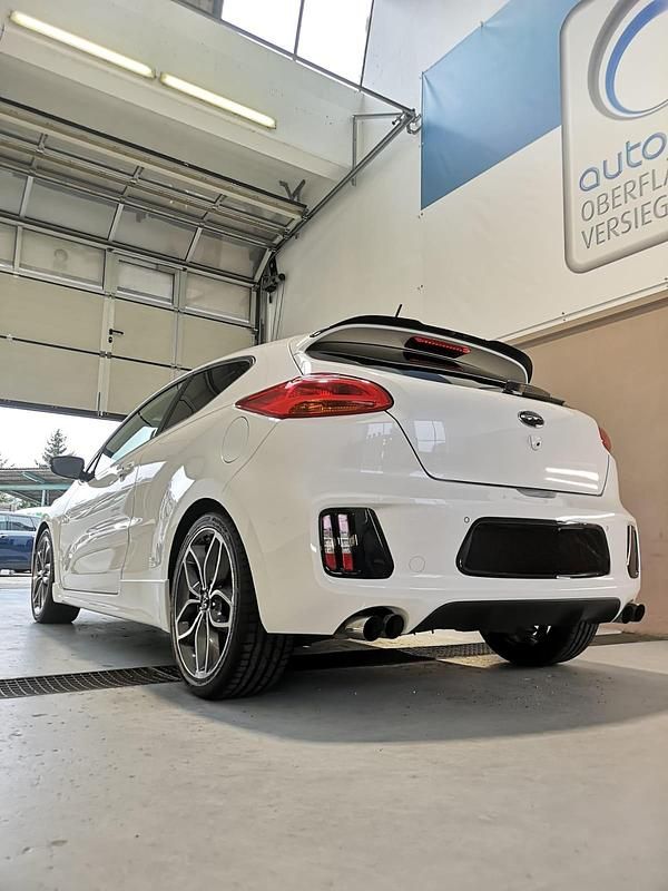 Gebraucht Kia ProCeed Turbo 204 PS (150 kW) 2015 Kleinwagen