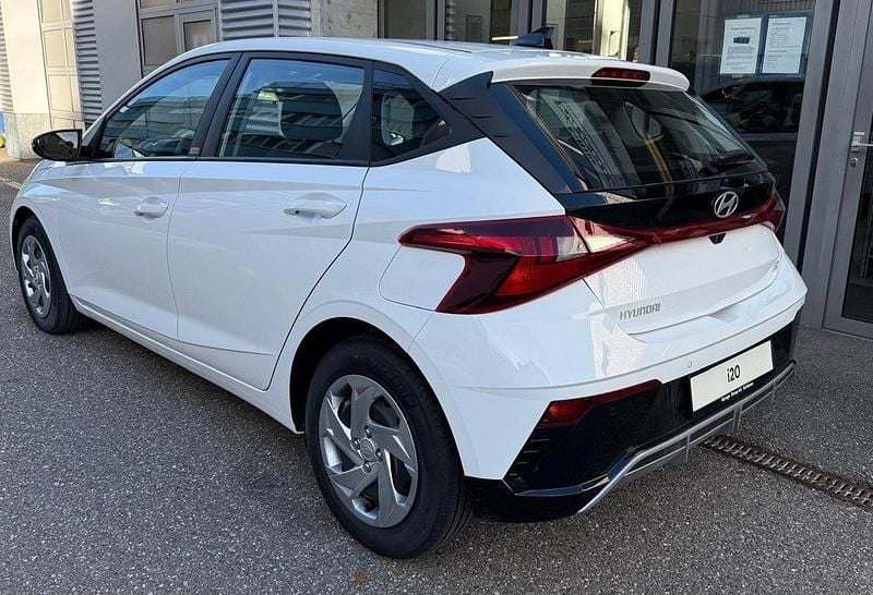 Neu Hyundai i20 100 PS (73 kW) 2025 Limousine