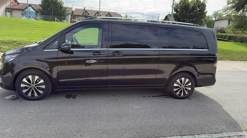 Gebraucht Mercedes V300 Avantgarde 239 PS (175 kW) 2022 Van / Kleinbus