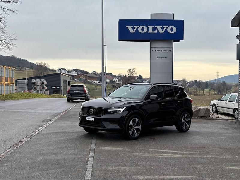 Gebraucht Volvo XC40 Plus 197 PS (144 kW) 2025 Schwarz SUV