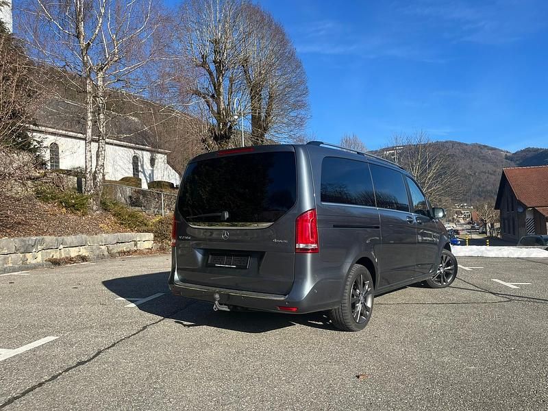Gebraucht Mercedes V250 Avantgarde 190 PS (139 kW) 2016 Grau Van / Kleinbus