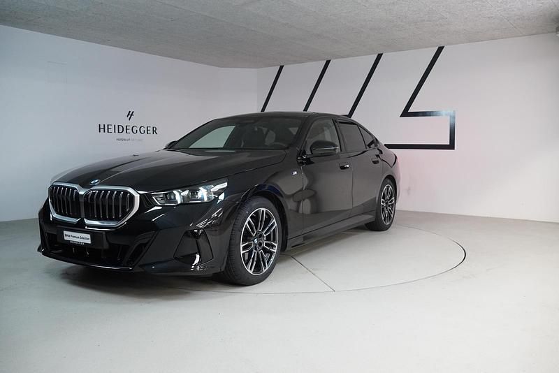 Gebraucht BMW 540 Comfort Edition 303 PS (222 kW) 2024 Schwarz Limousine