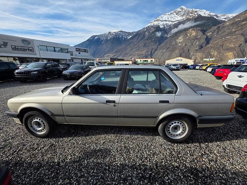 Gebraucht BMW 318 113 PS (83 kW) 1989