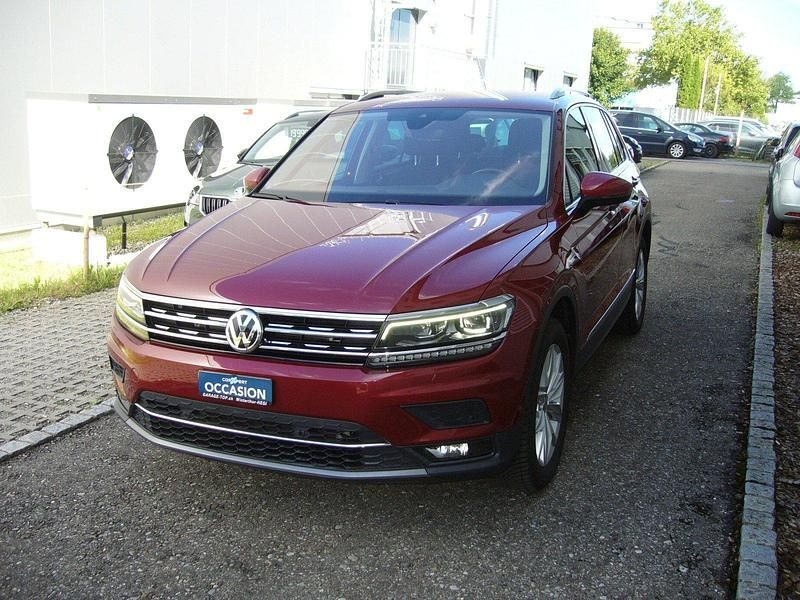 Gebraucht VW Tiguan Highline 180 PS (132 kW) 2017 Bordeaux SUV