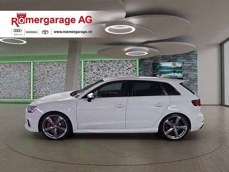 Gebraucht Audi RS3 Sportback Comfort 400 PS (294 kW) 2017 Weiss Kleinwagen