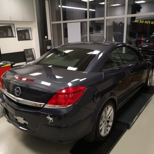 Gebraucht Opel Astra Cabriolet Cosmo 200 PS (147 kW) 2006 Grau, metallic Cabrio