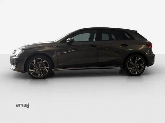 Neu Audi A3 Attraction 150 PS (110 kW) 2026 Daytonagrau perleffekt Limousine